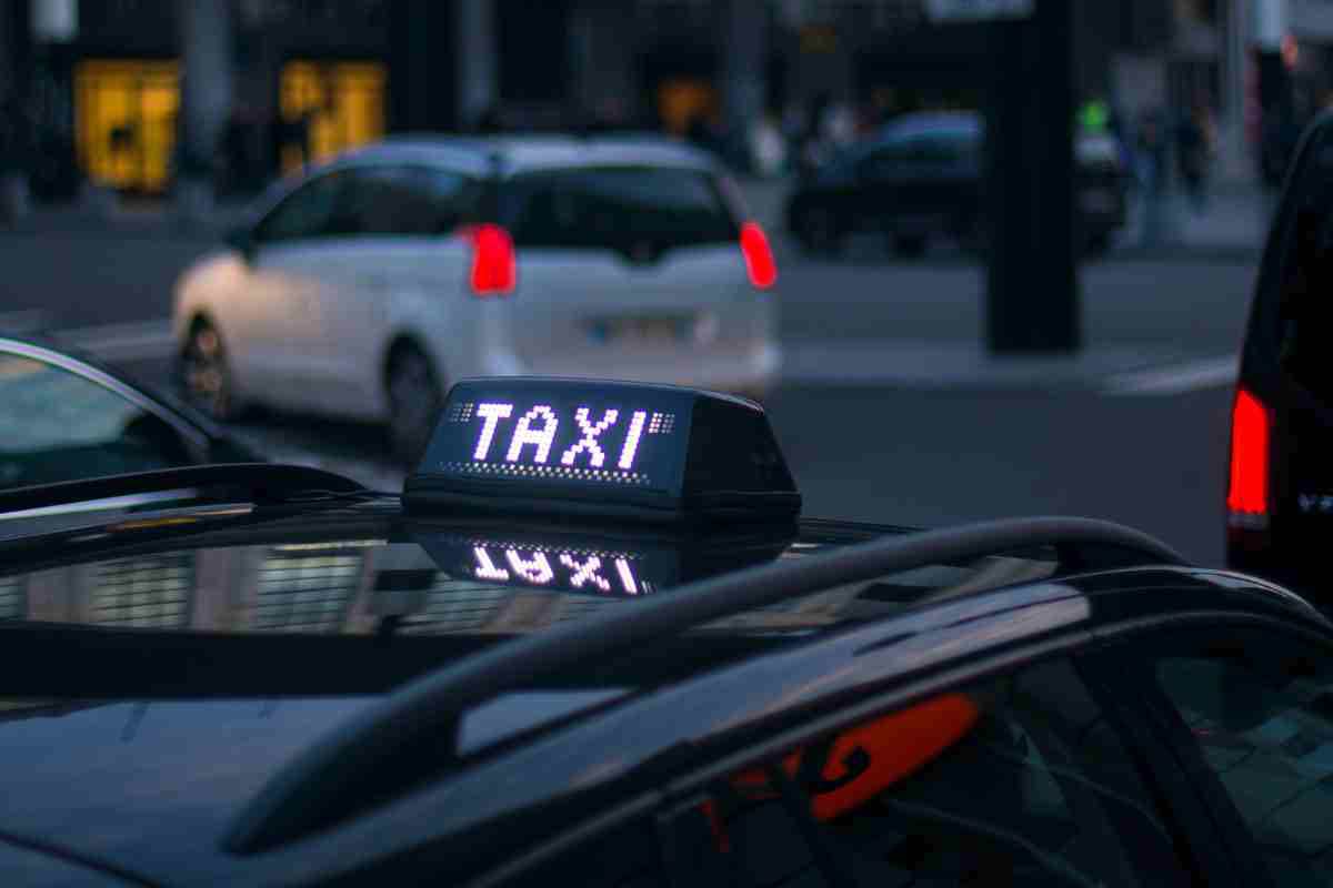 Taxi Canva 20_12_2022 MondoFuoristrada.it