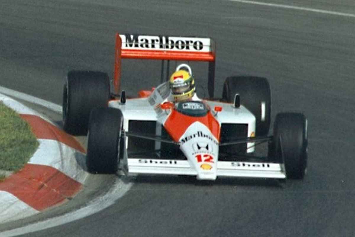 Ayrton Senna durante il mondiale 1988 (Wikipedia) 25 febbraio 2023 mondofuoristrada.it