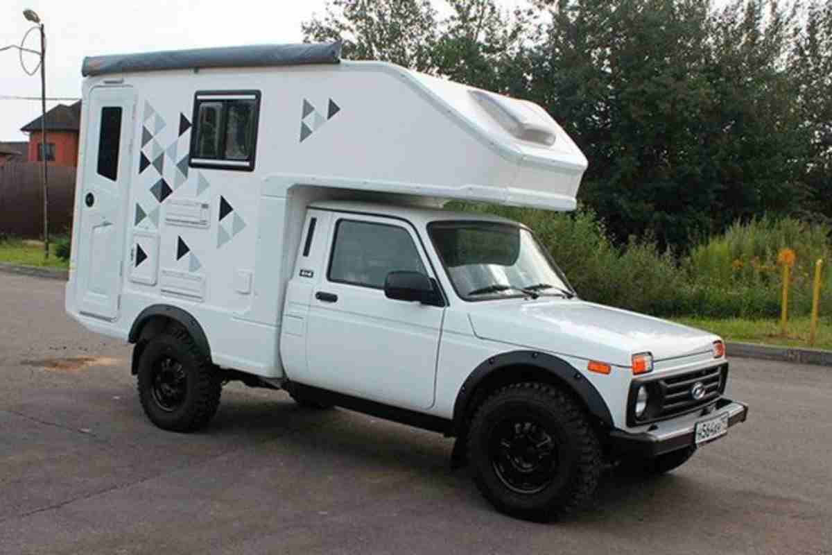 Camper Lada Niva (Web source) 29 novembre 2022 mondofuoristrada.it