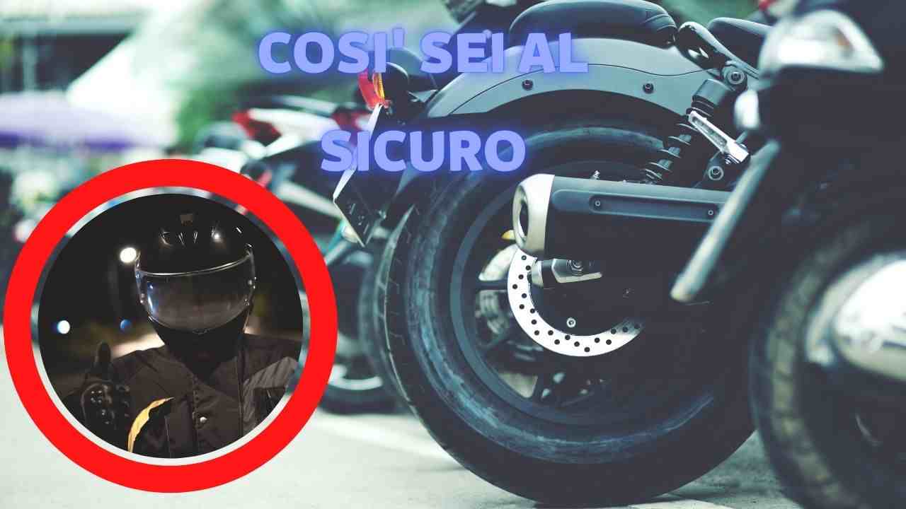 Moto al sicuro (Canva) 13 novembre 2022 mondofuoristrada.it