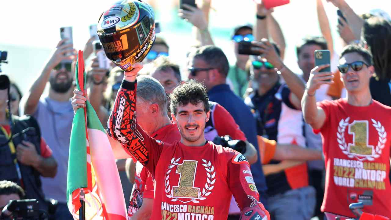 Pecco Bagnaia campione del mondo (foto Ansa)