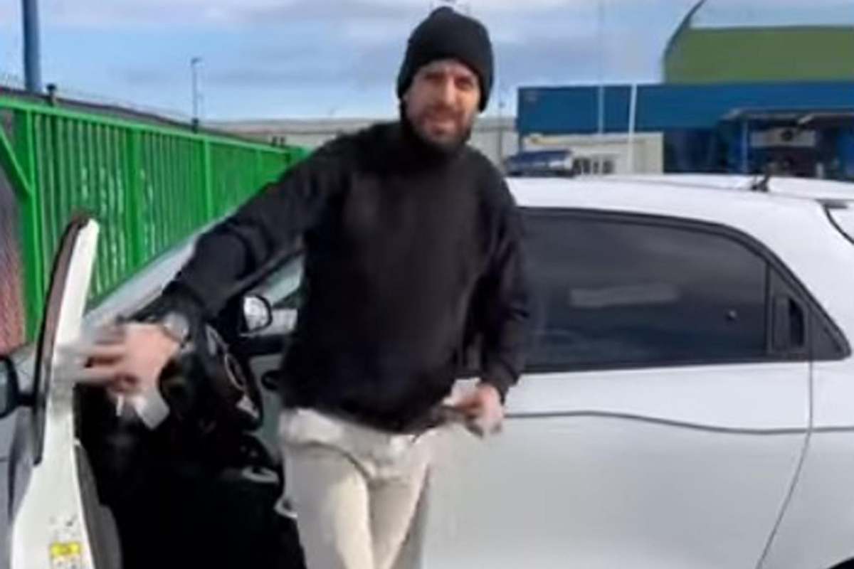 Piqué e la Twingo