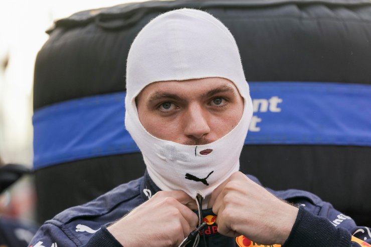 Max Verstappen mulato a Imola