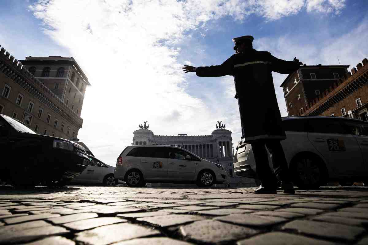 Un vigile urbano a Roma