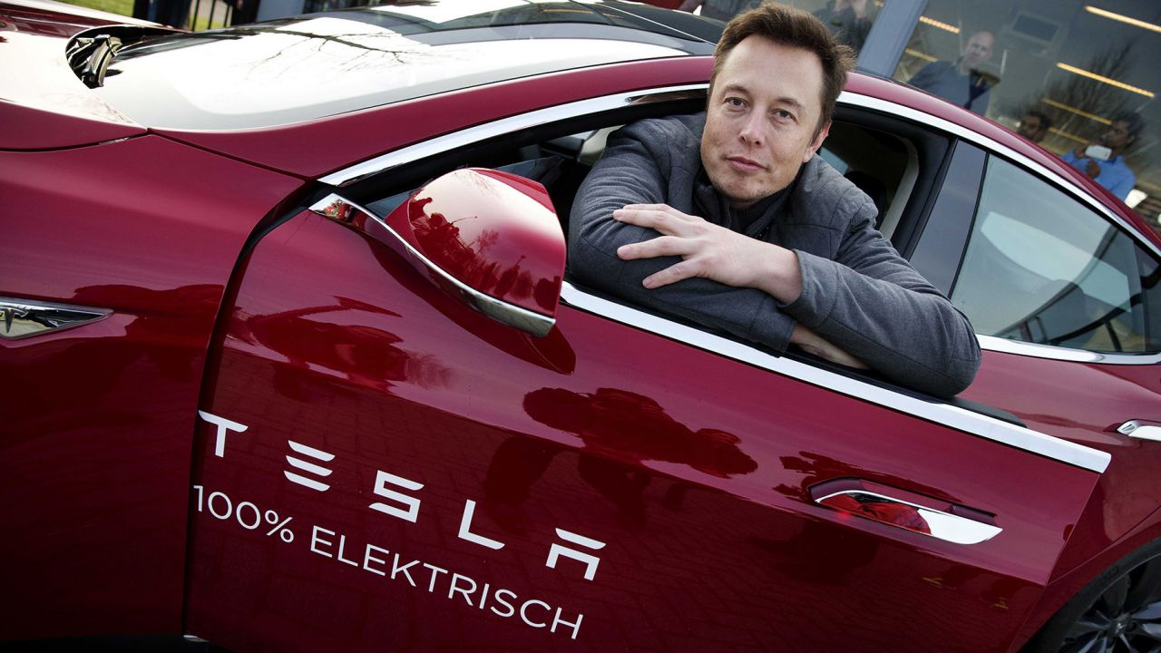 Tesla, super saldi da Elon Musk: abbattu …