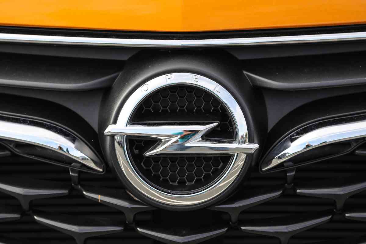 Logo Opel