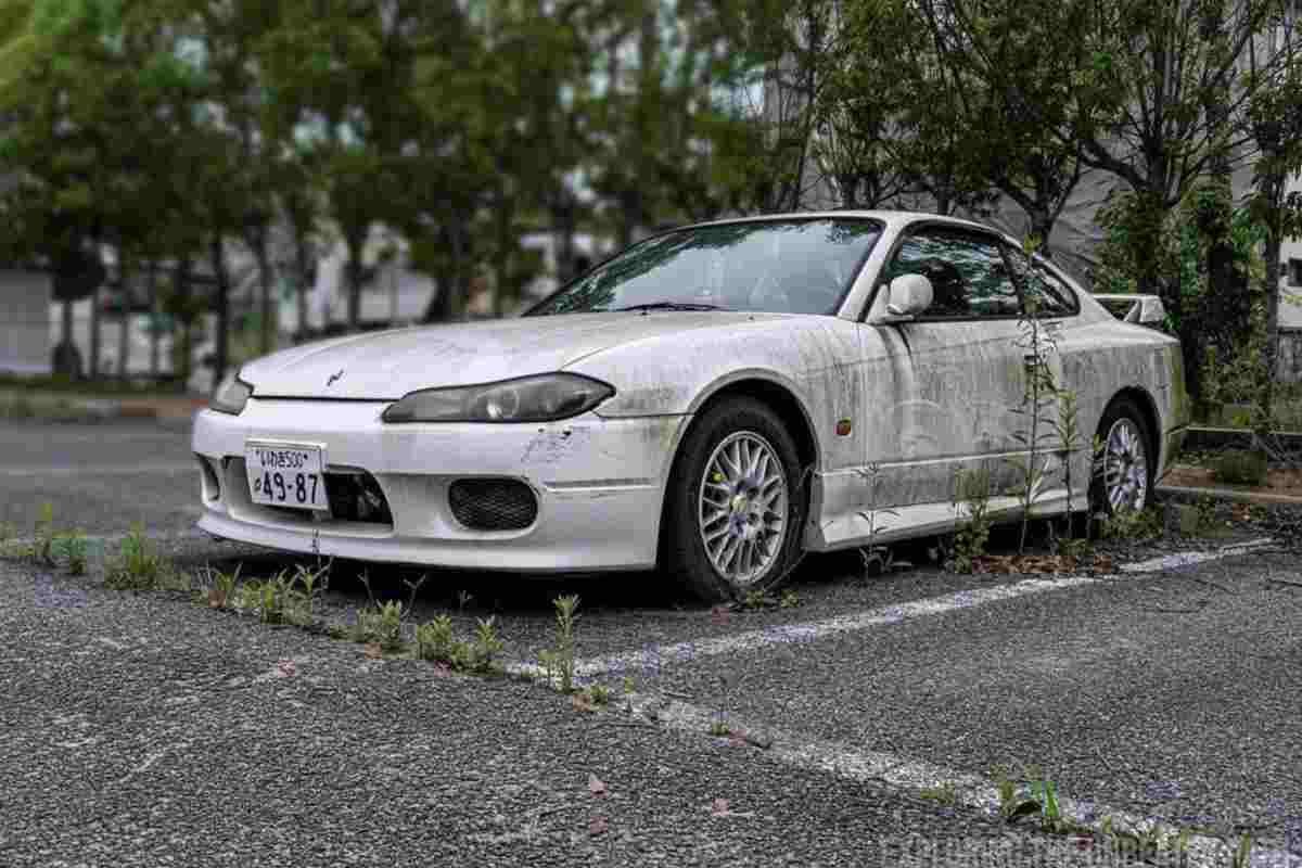 Fukushima cimitero auto