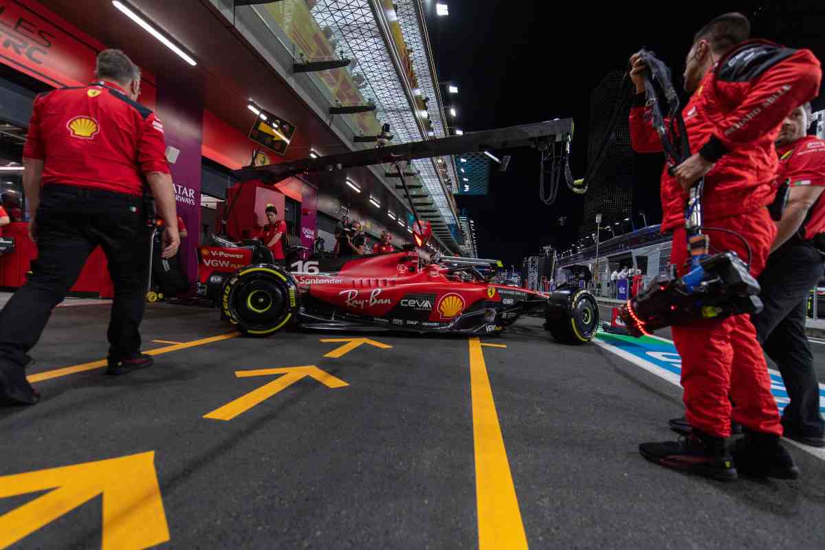 Box Ferrari Leclerc