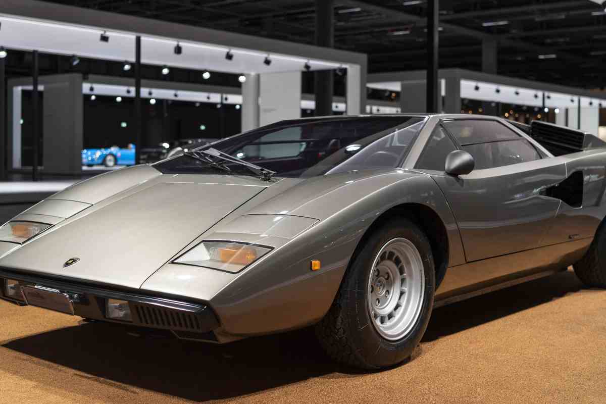 Lamborghini Countach 10 marzo 2023 mondofuoristrada.it