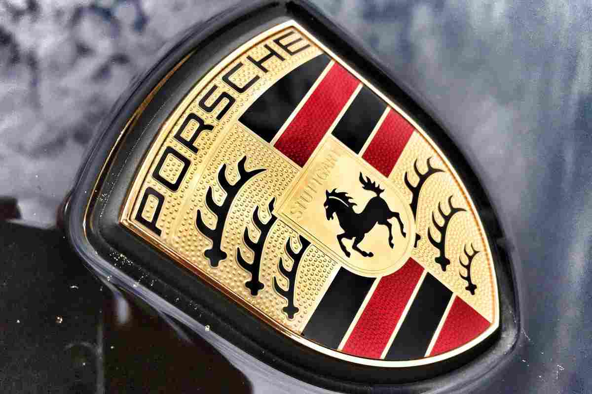 Porsche (Pixabay) 30 marzo 2023 mondofuoristrada.it
