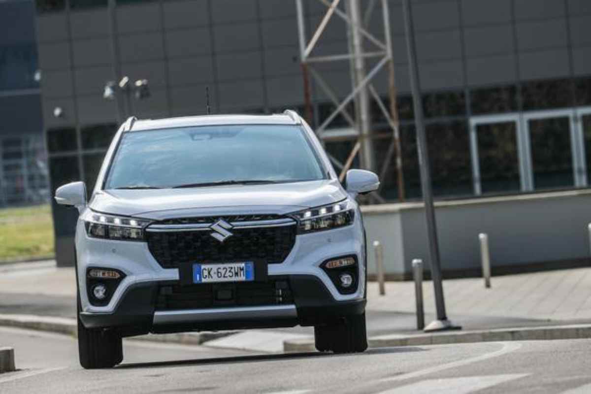 Suzuki S-Cross Hybrid (media press)