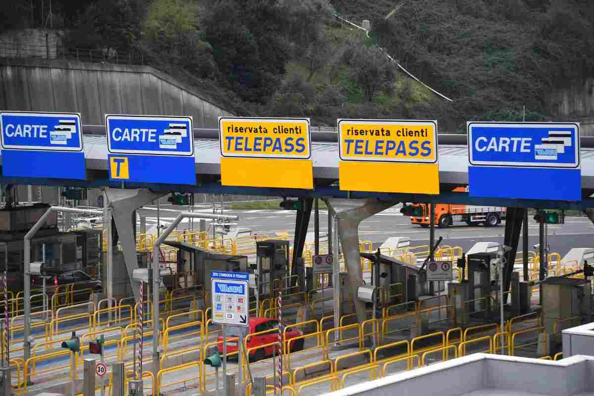 autostrada casello Telepass