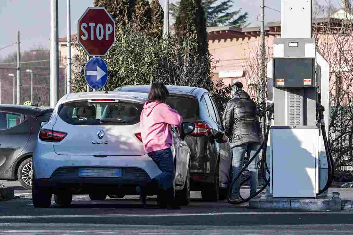 Prezzo benzina, che mazzata per gli automobilisti