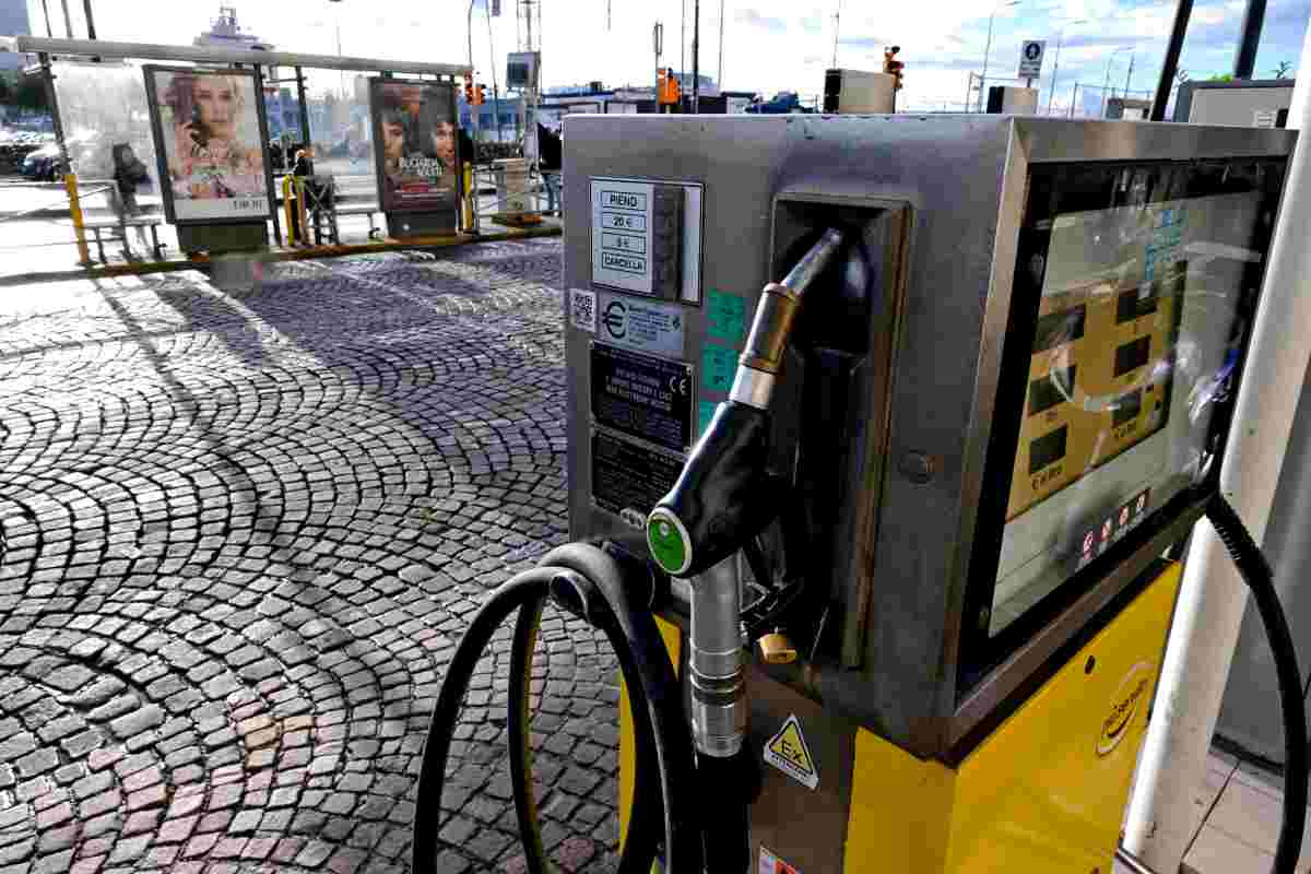 Distributore benzina app confronta prezzi