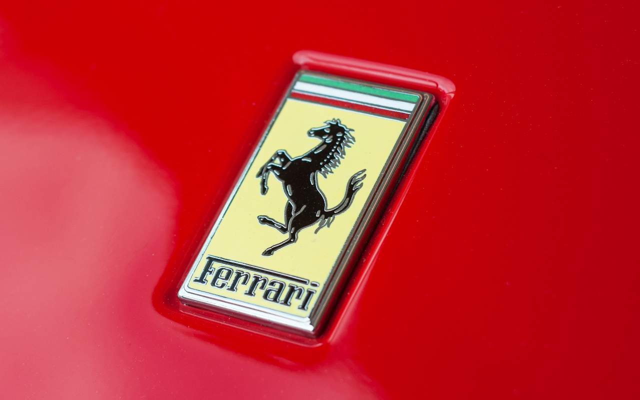 Ferrari ed il prezzo di un gioiello speciale (Adobe Stock)