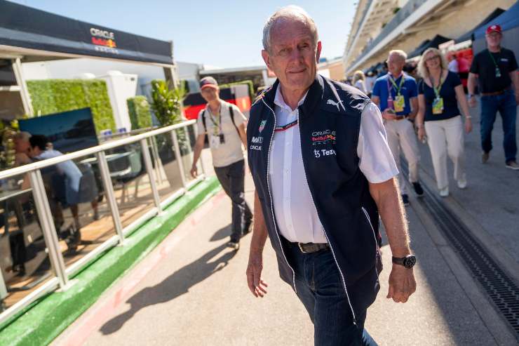 Helmut Marko prevede il passaggio in Ferrari di Hamilton