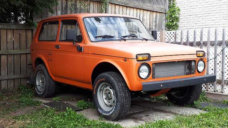 Lada Niva prezzo Ferrari