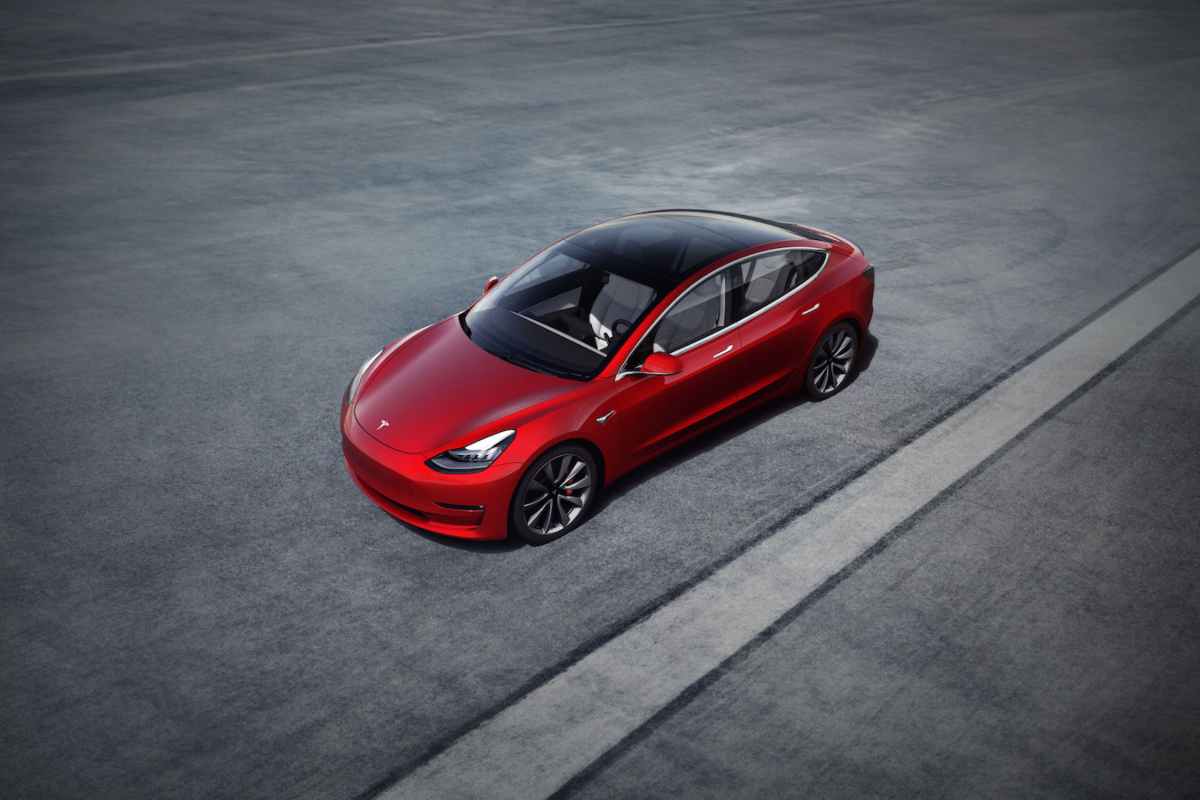 Tesla Model 3 incentivi offerta