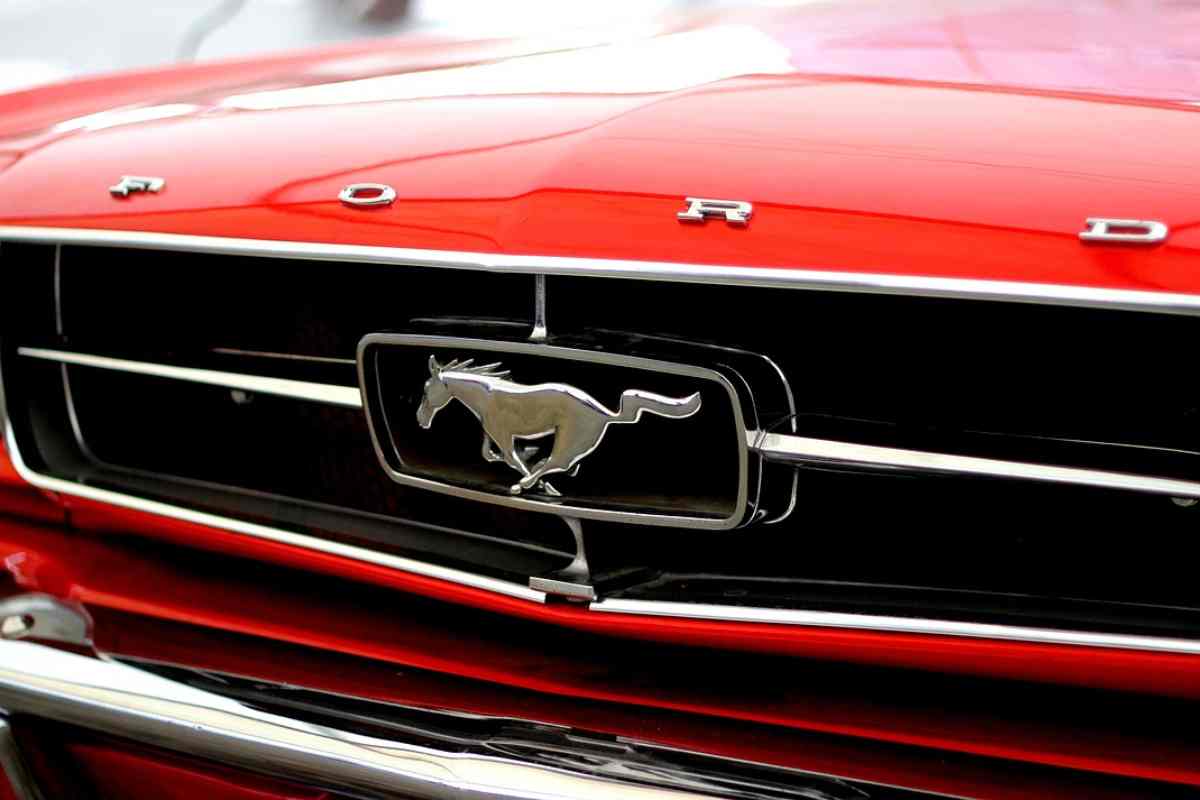 Ford Mustang abbandonata da 30 anni