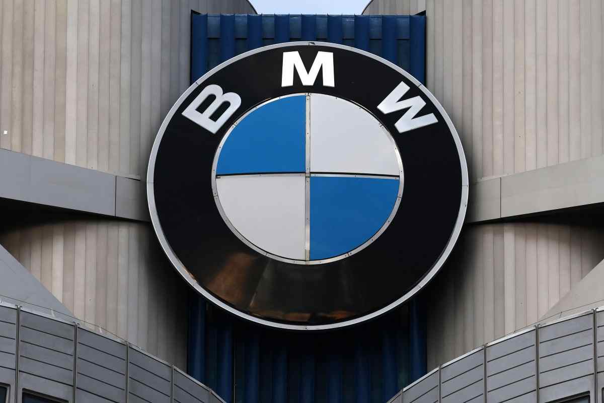 BMW disastro per una Serie 5