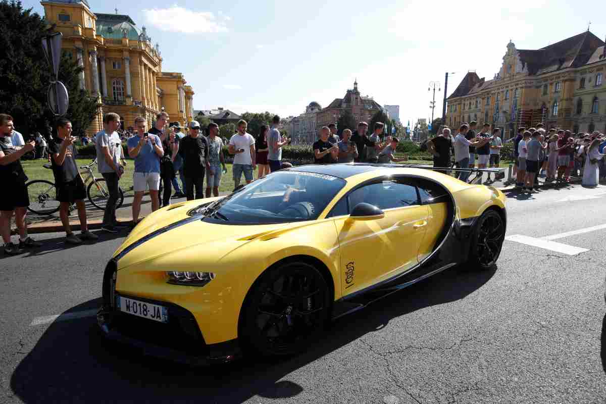 bugatti chiron esperimento