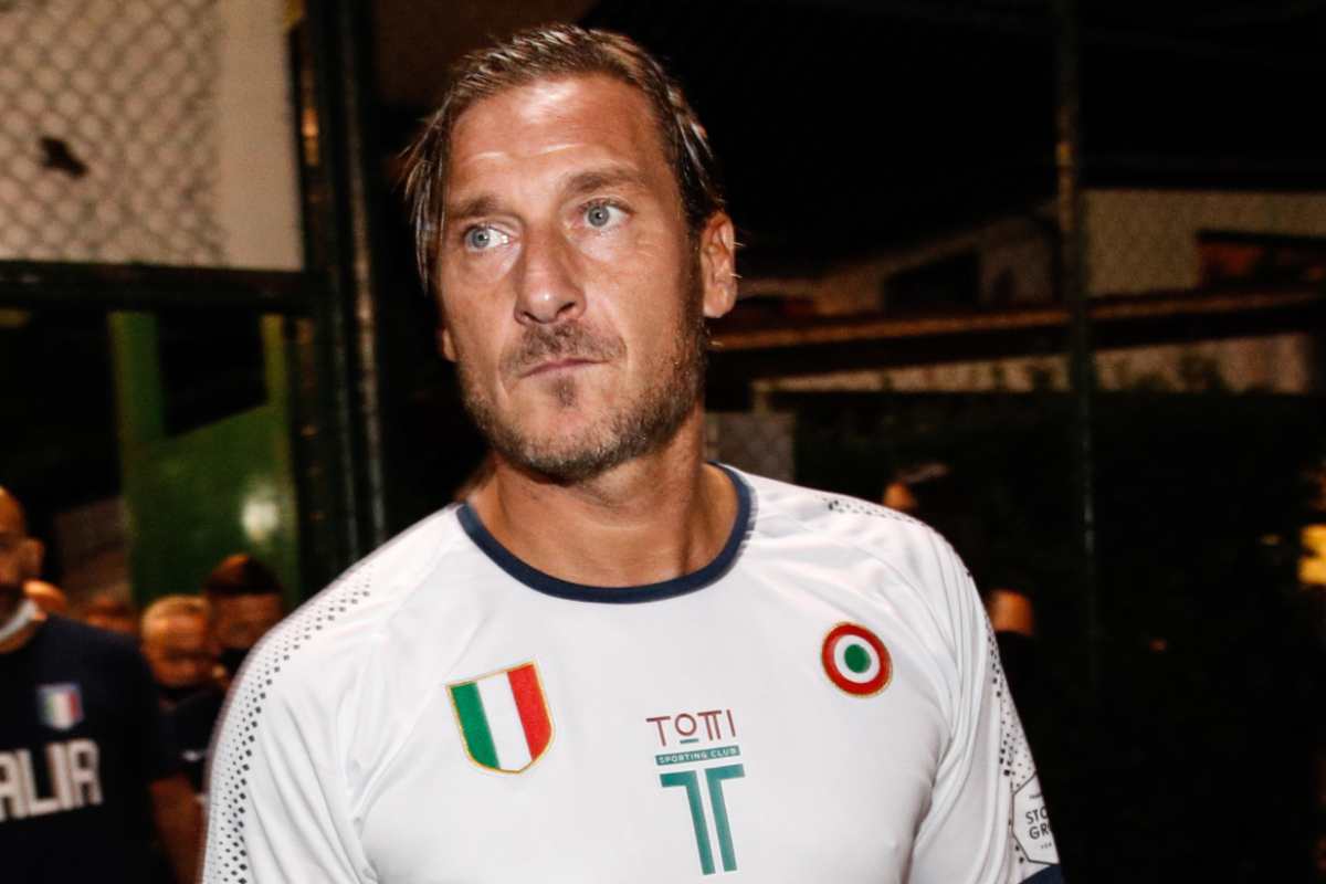 Francesco Totti, garage supersonic: a legendary model appears