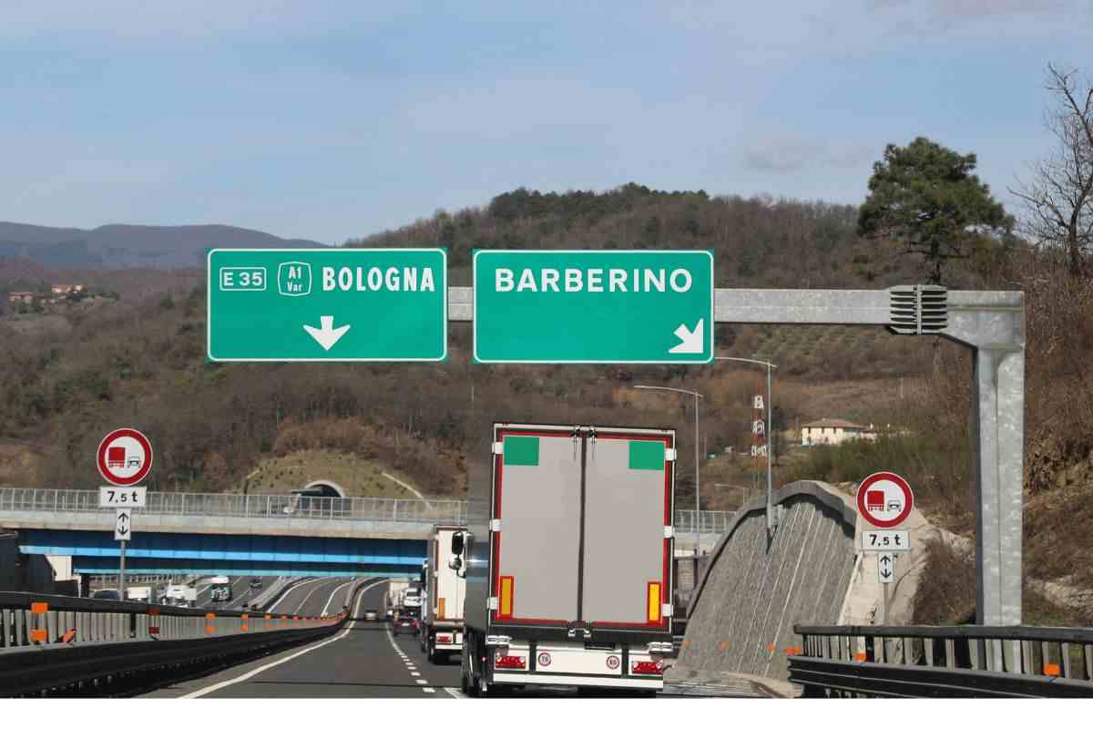 autostrada traffico limite velocità