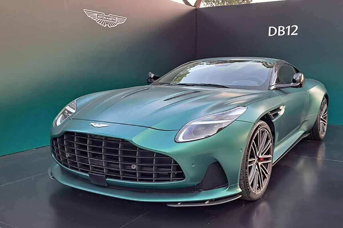 Aston Martin Super Tourer
