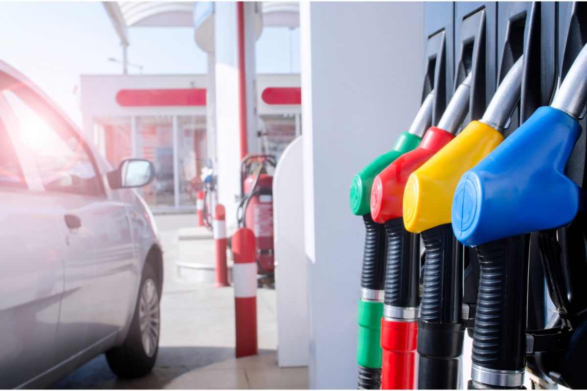 distributore prezzo benzina