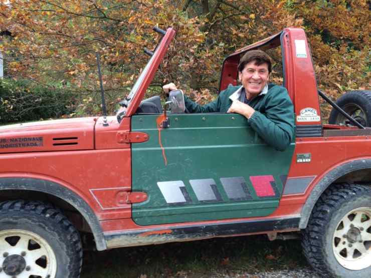 gianni morandi jeep rossa