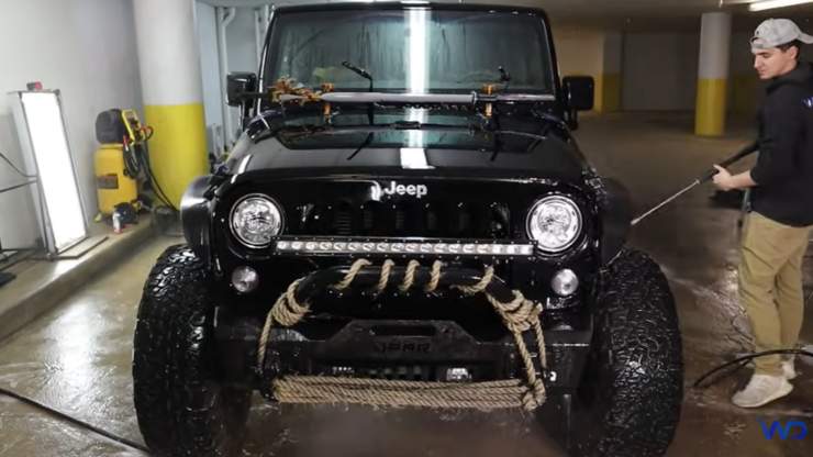Jeep Wrangler lavaggio