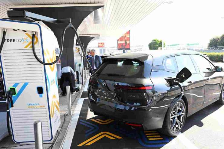 I ladri ora rubano i cavi di ricarica EV dalle auto