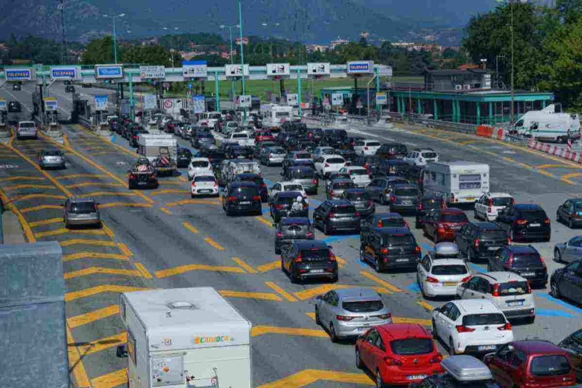 addio telepass come evitare le code in autostrada