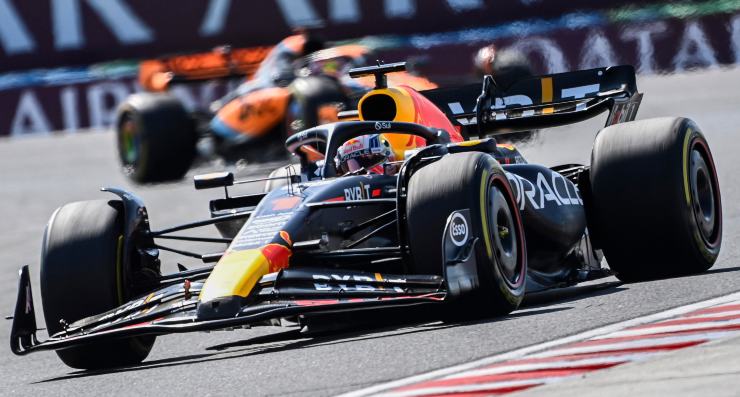 Max Verstappen vola verso il mondiale