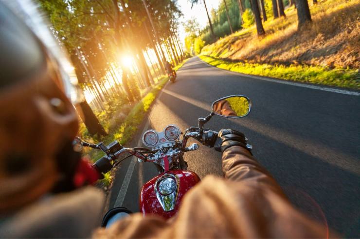 Trasportare bagagli in moto