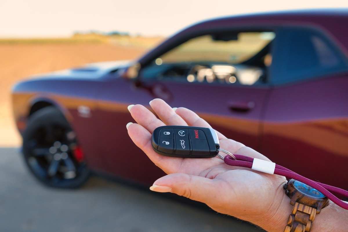 Aprire l'auto senza le chiavi