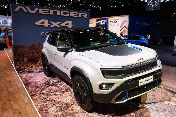 Jeep Avenger, mille esemplari ai Vigili del Fuoco
