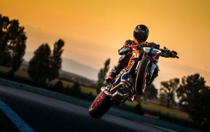 KTM 1290 Super Duke, corsa all'acquisto