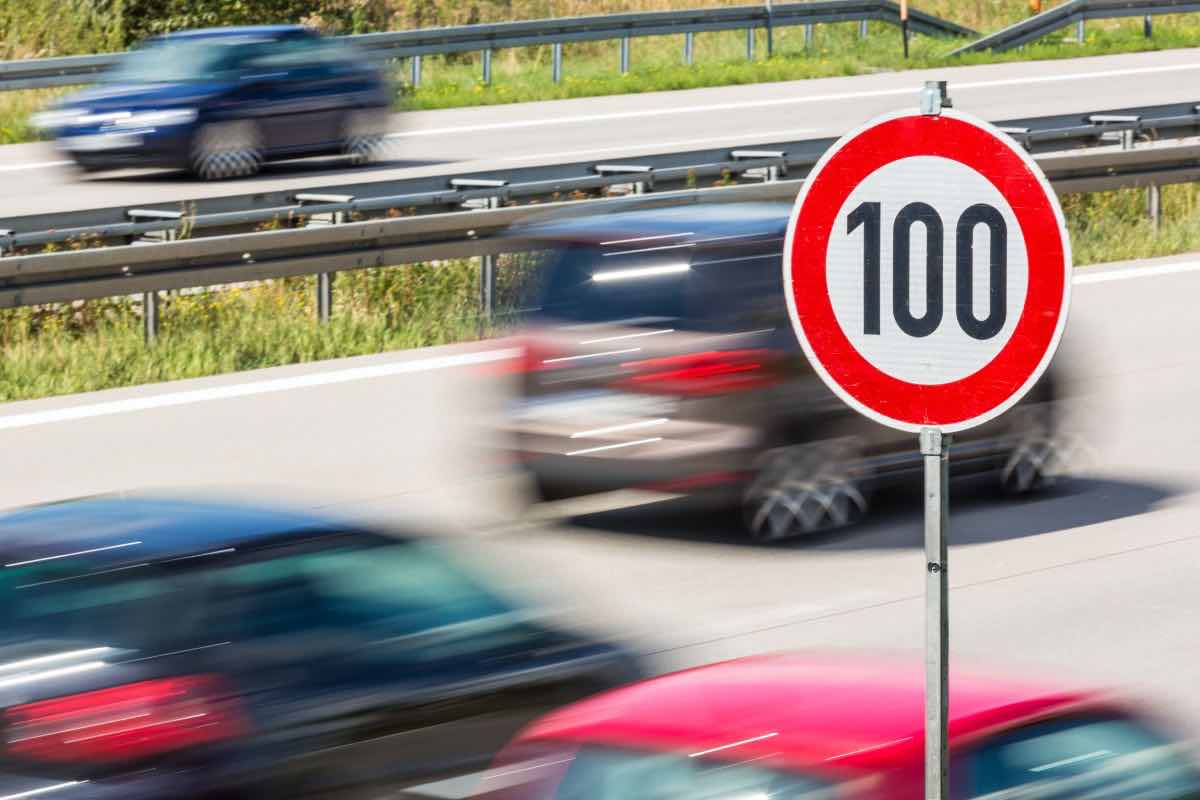 limiti di velocità