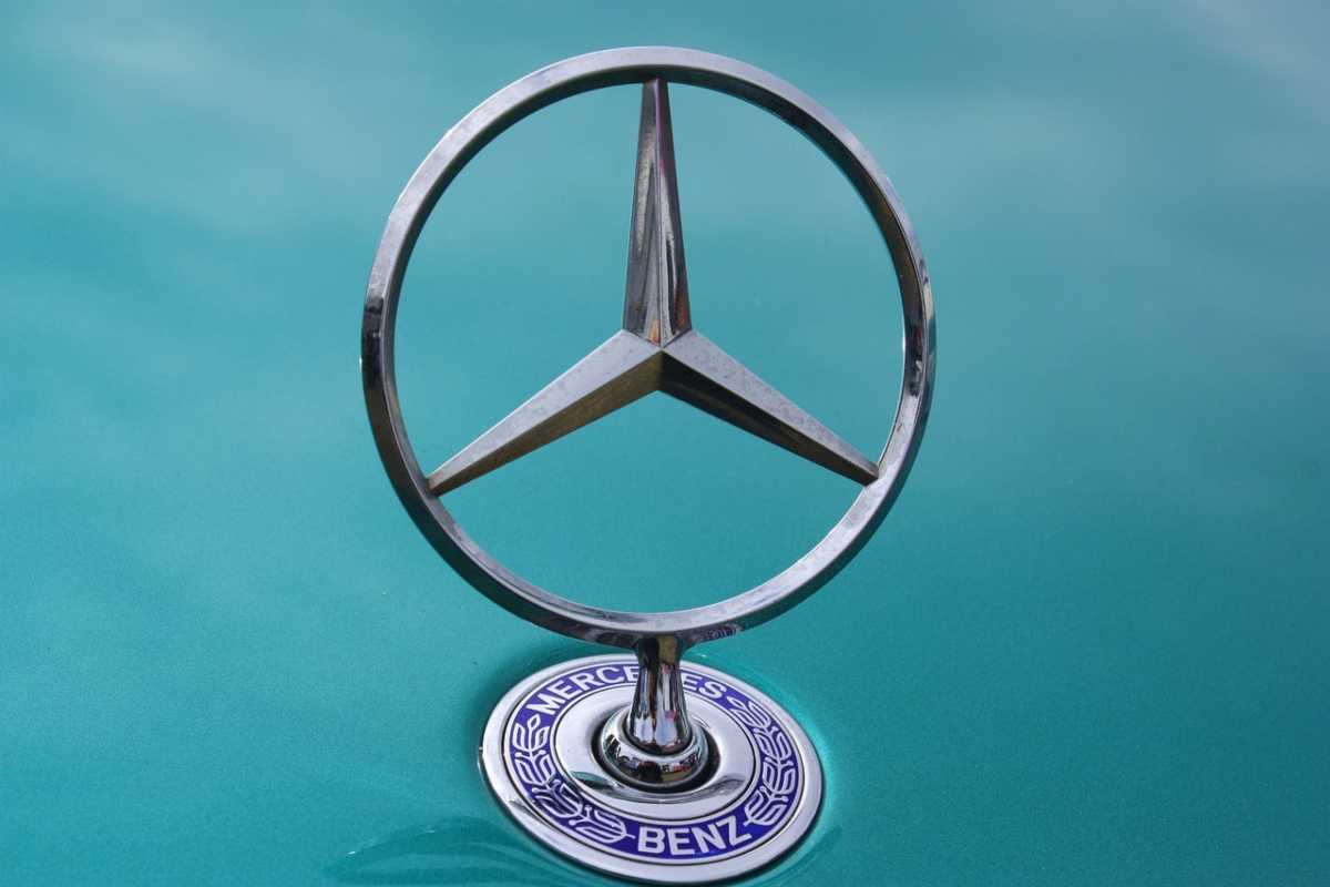 Mercedes, sconto del 50%