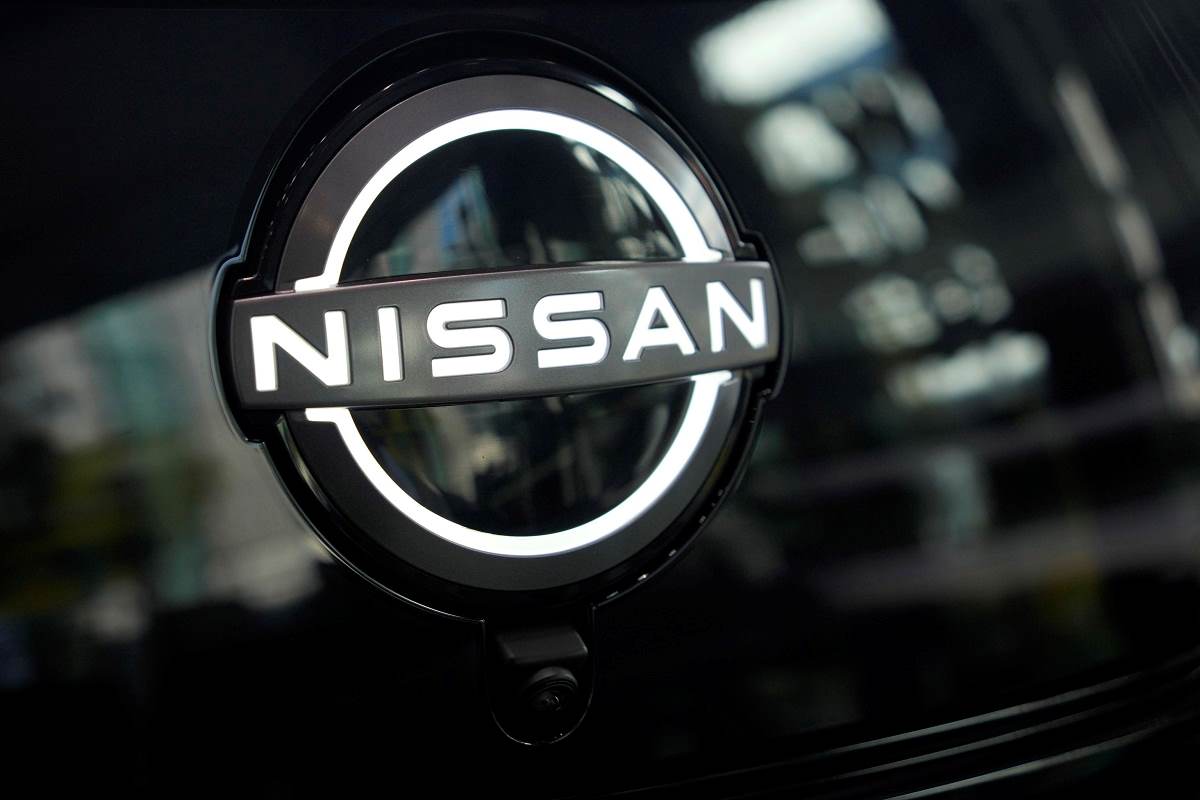 nissan richiama auto