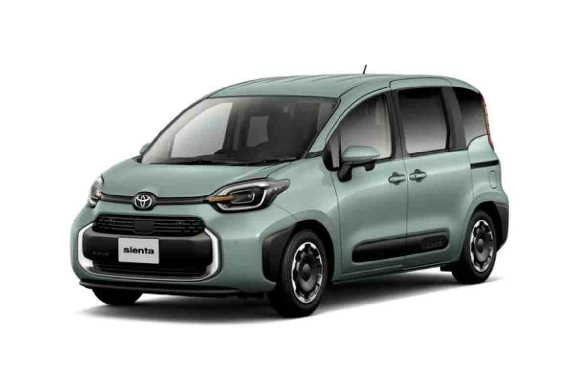 toyota monovolume sienta