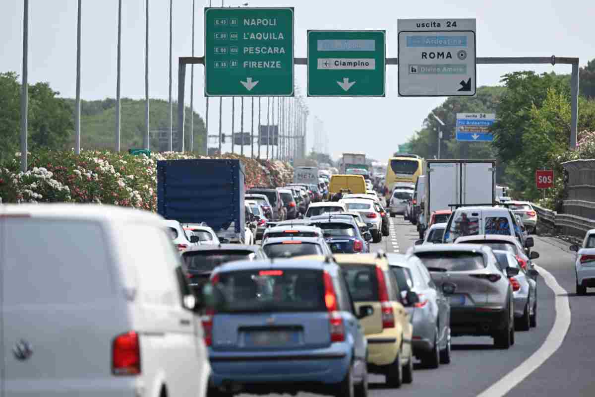 Auto, ad agosto nuovo salasso
