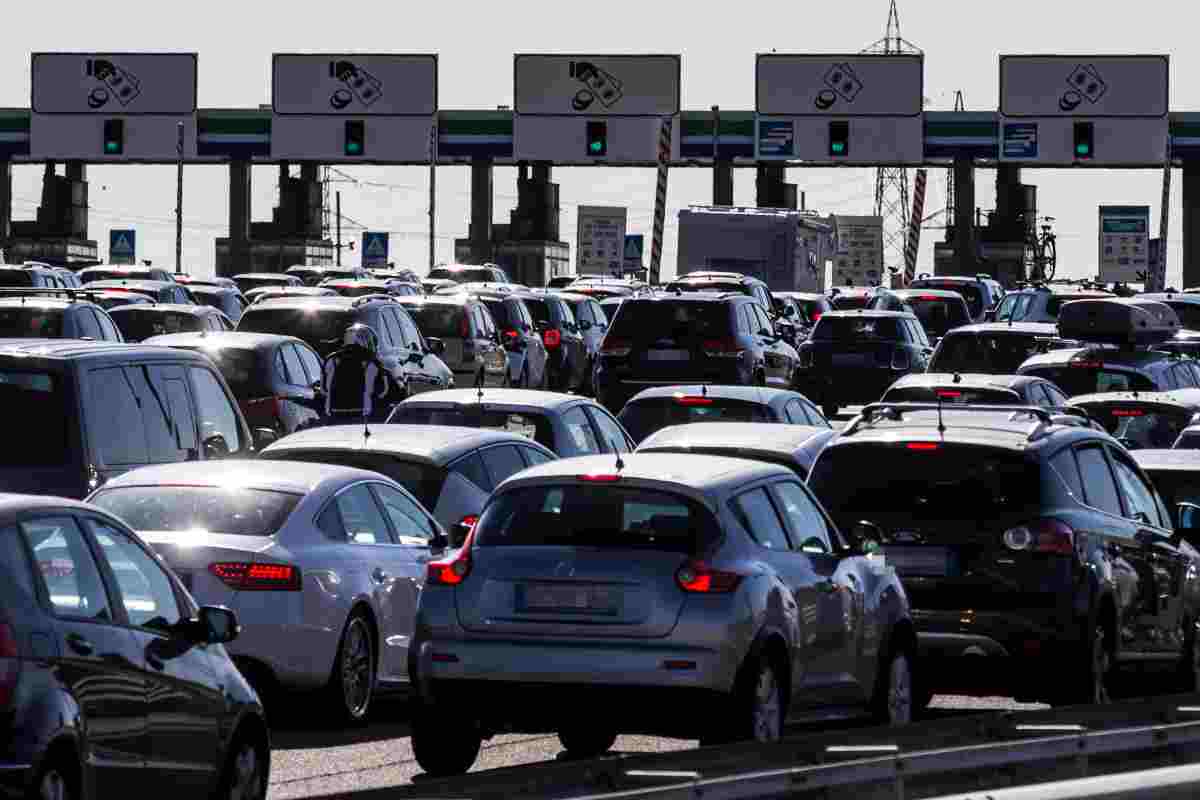 Pedaggio autostrada, pioggia di multe