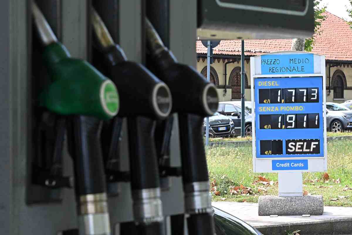 Prezzo della benzina alle stelle