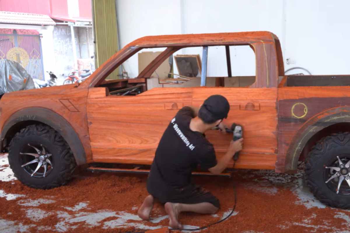 Ford in legno, com'è stata costruita
