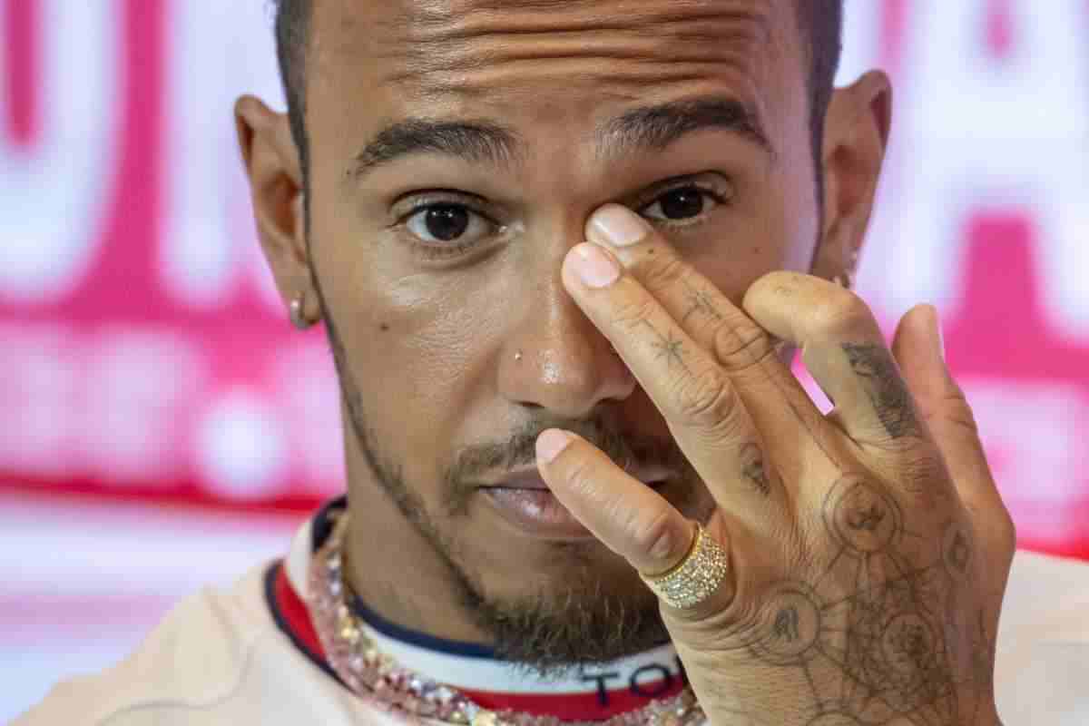 lewis hamilton penalità