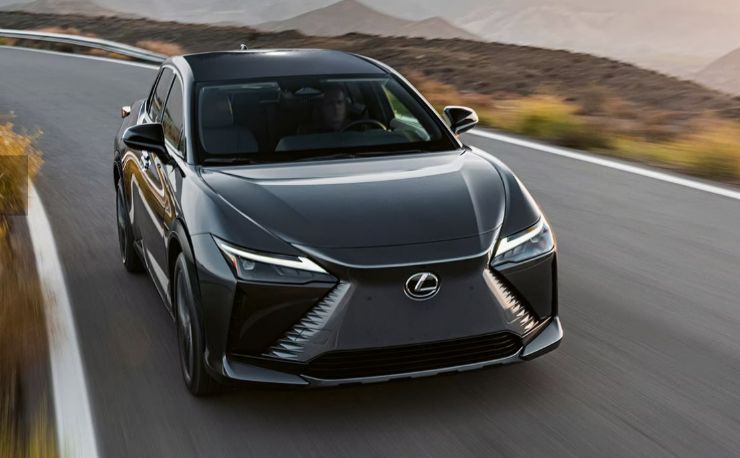 Lexus RZ che gioiello