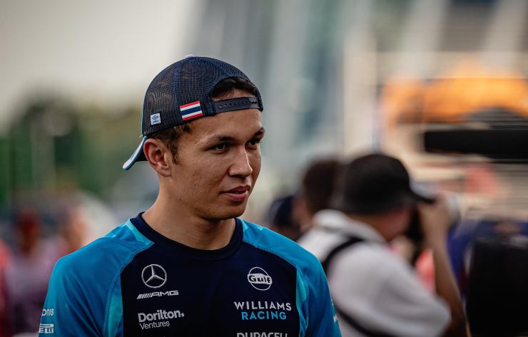 Alexander Albon contro il regolamento