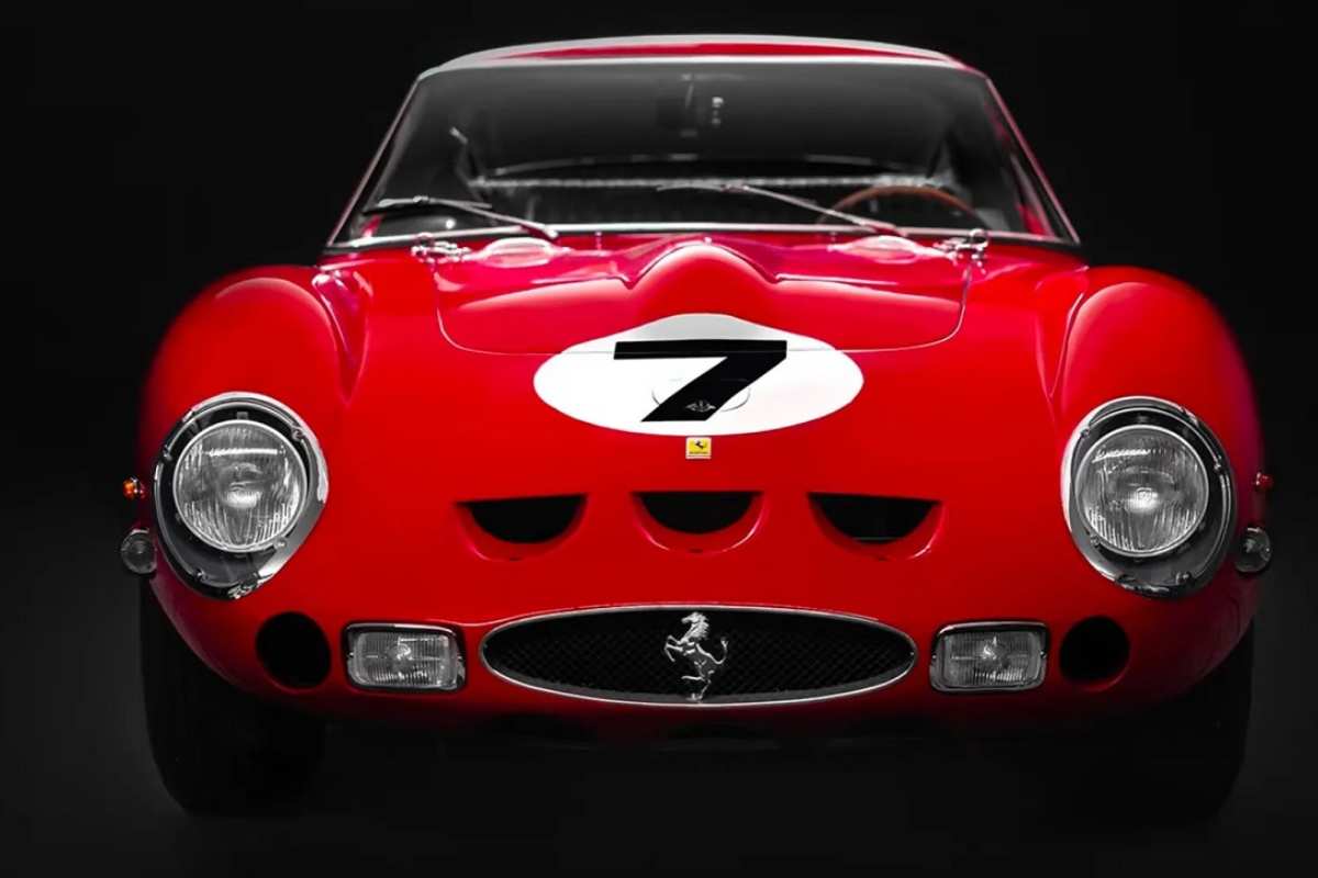 RM Sotheby's mette all'asta una Ferrari da sogno